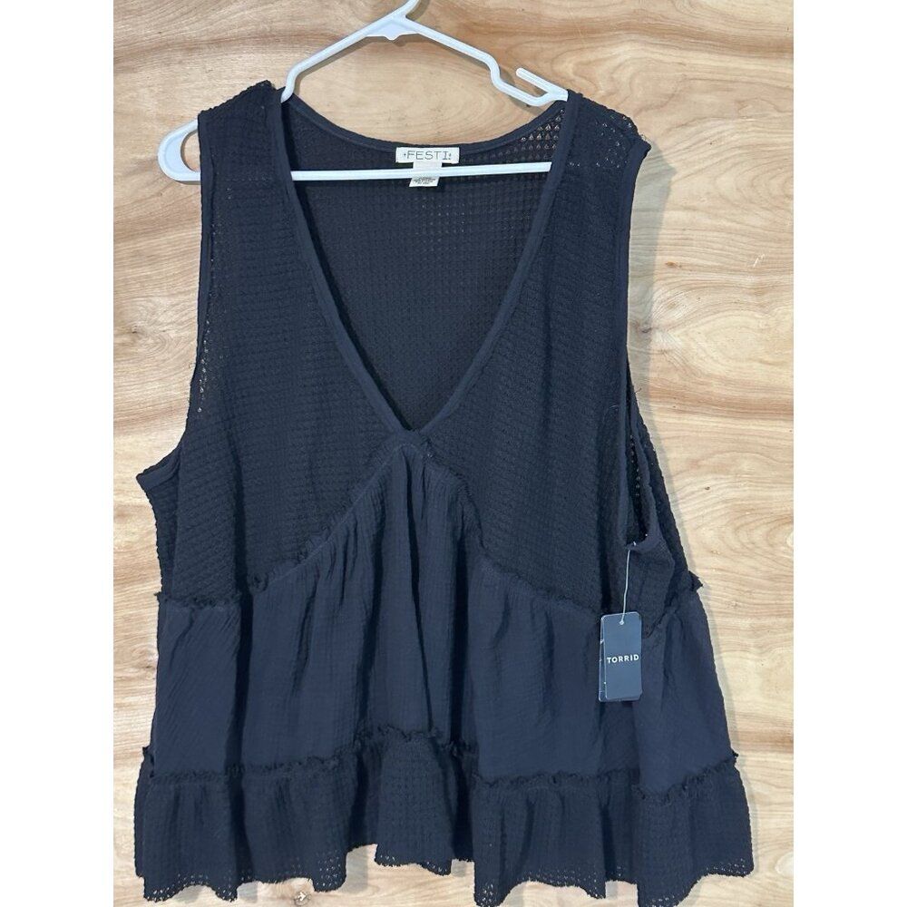 NWT Torrid 3X 22-24 V NECK BABYDOLL TANK  BLACK Tiered Waffle Knit